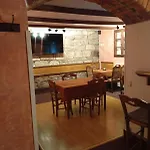 Prajzko, Hronov