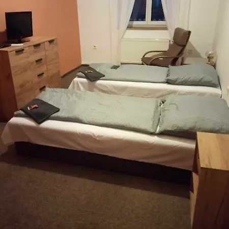 Hotel Prajzko, *