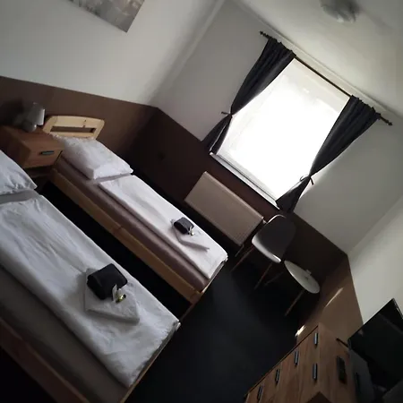 Hotel Prajzko, *