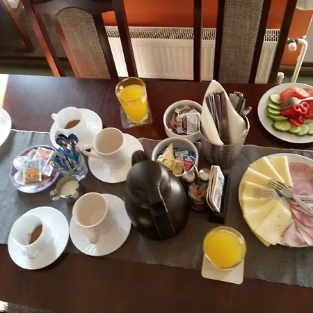 Hotel Prajzko, *