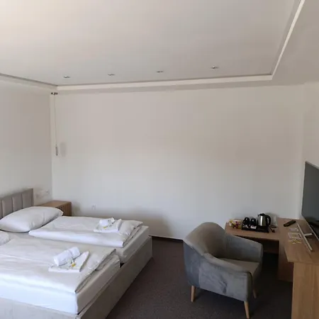 Hotel Prajzko, Hronov