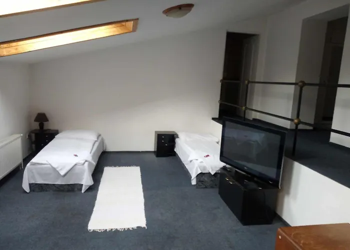 Prajzko, Hotel