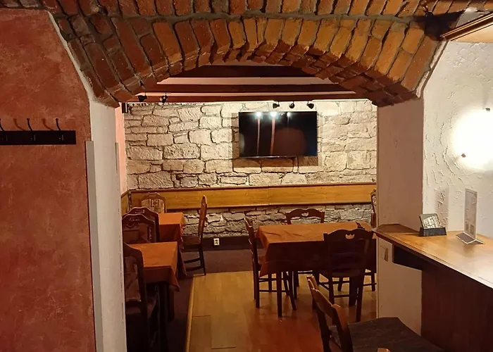 Prajzko, Hotel *